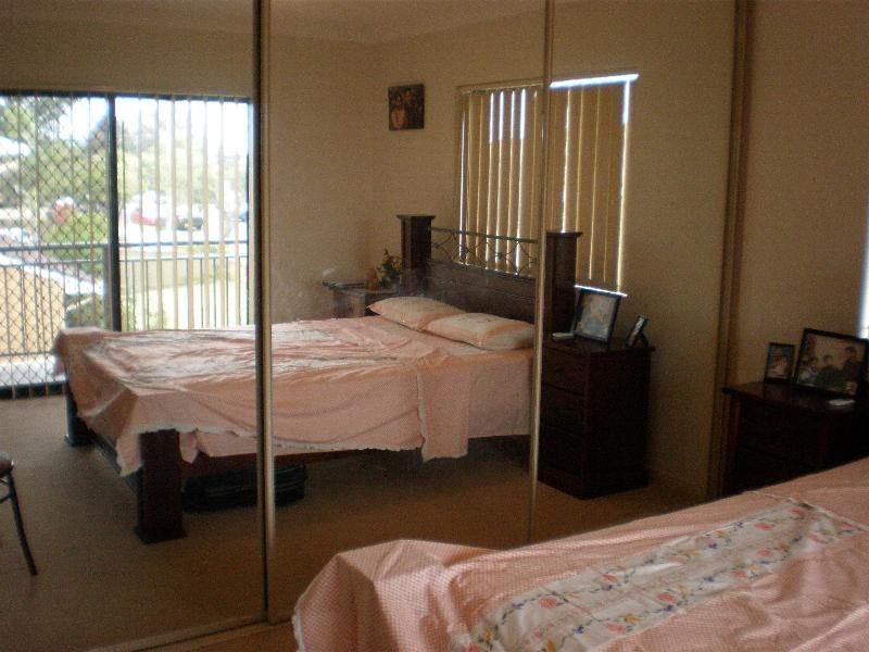 1/179 Mimosa Road, Greenacre NSW 2190