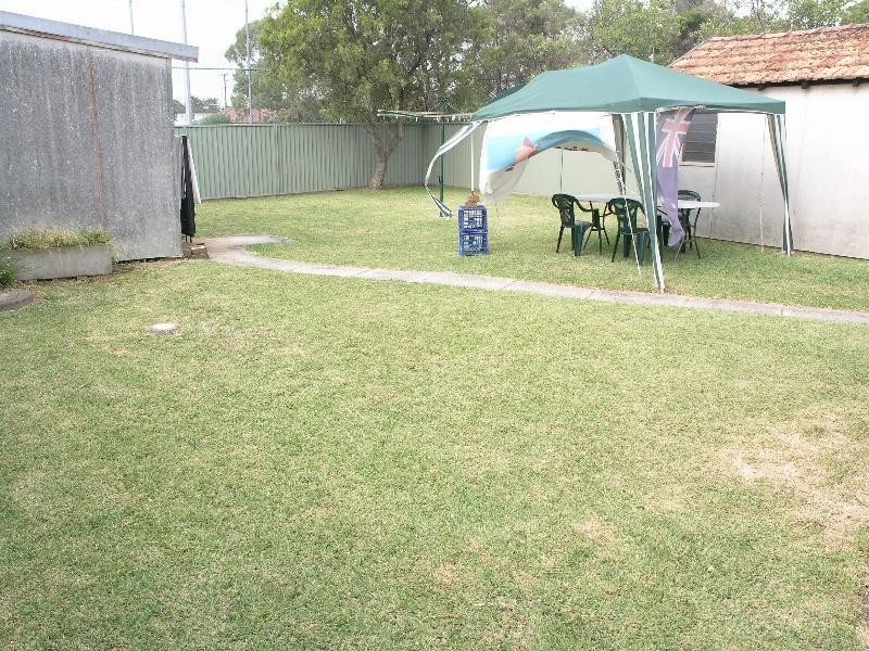 9 Shellcote Road, Greenacre NSW 2190