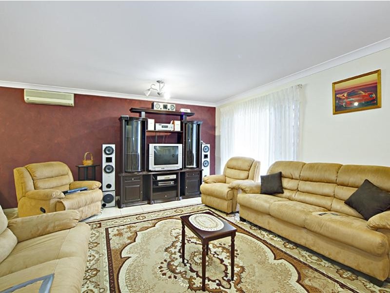 8/168 Mimosa Road, Greenacre NSW 2190