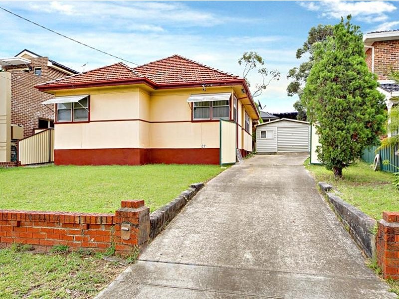 27 Margaret Street, Greenacre NSW 2190