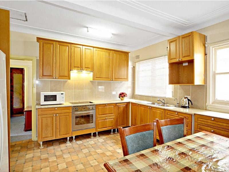 27 Margaret Street, Greenacre NSW 2190