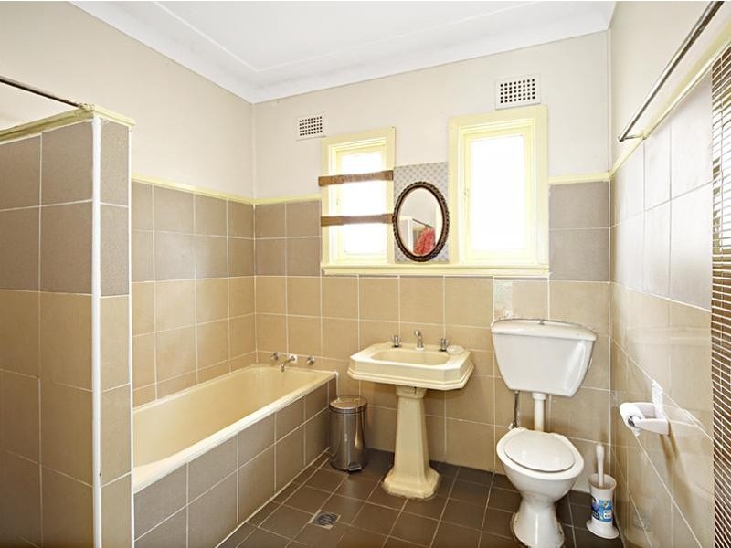 27 Margaret Street, Greenacre NSW 2190