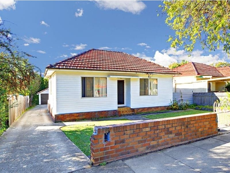 211 Wangee Road, Greenacre NSW 2190