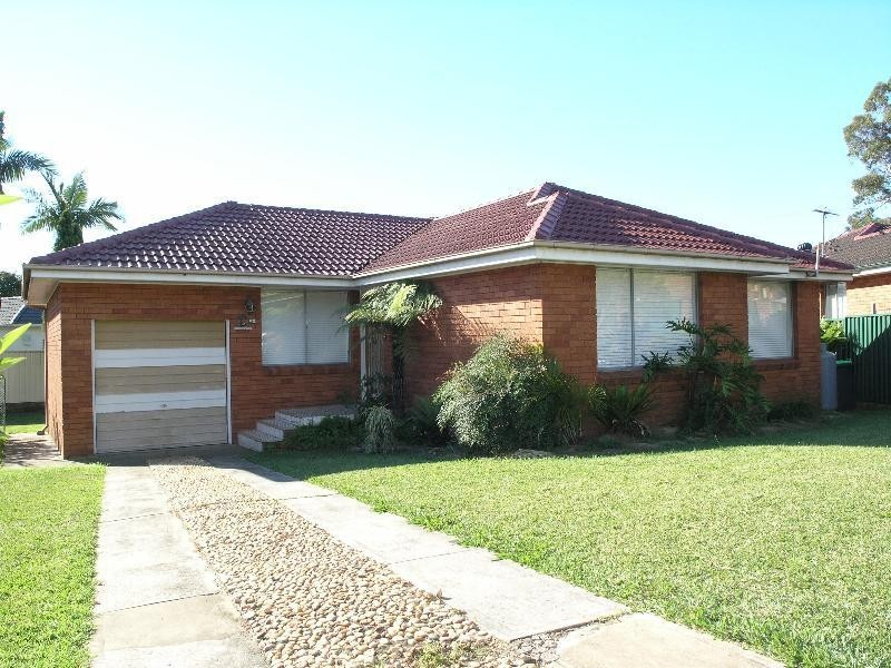 3 Wolli Place, Greenacre NSW 2190
