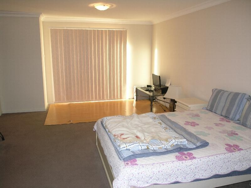 47 Russell Street, Greenacre NSW 2190