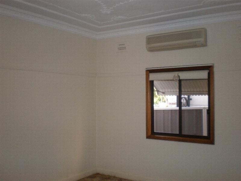 46 Greenacre Road, Greenacre NSW 2190