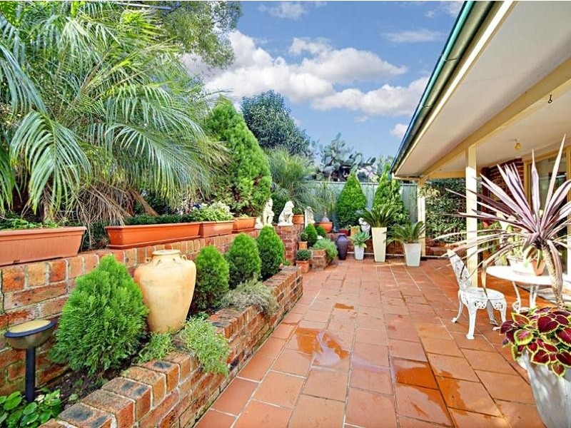203 Old Kent Road, Greenacre NSW 2190