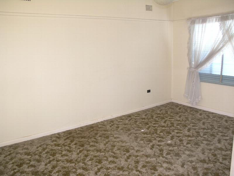 23 Ivy Street, Greenacre NSW 2190