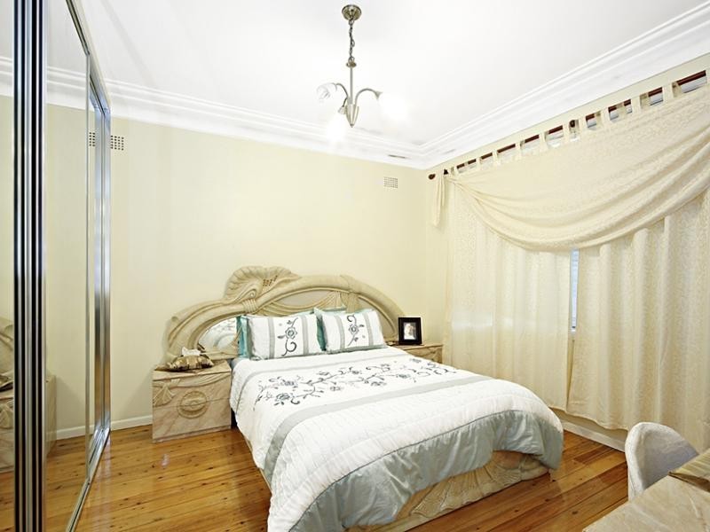 49 Lauma Avenue, Greenacre NSW 2190