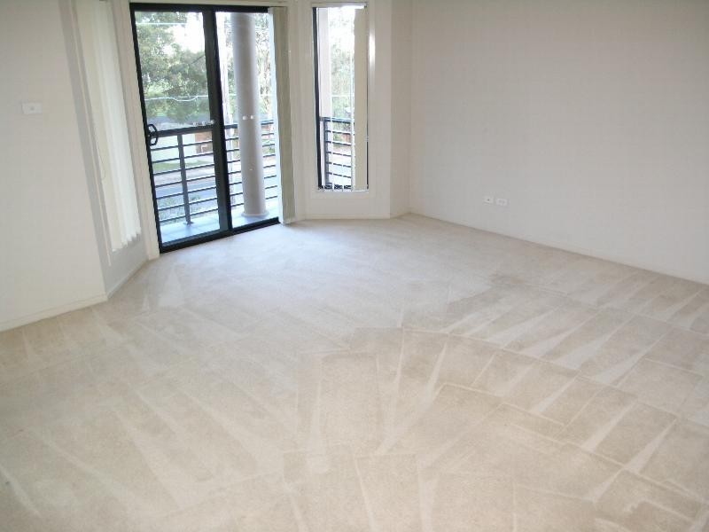 1/70 Waterloo Road, Greenacre NSW 2190