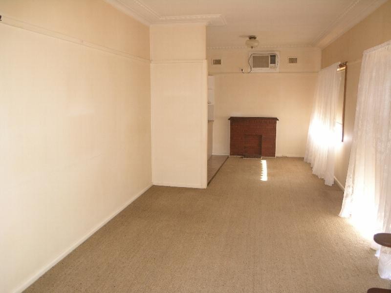 23 Russell Street, Greenacre NSW 2190