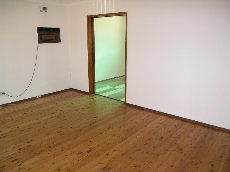 3 Lamson Place, Greenacre NSW 2190