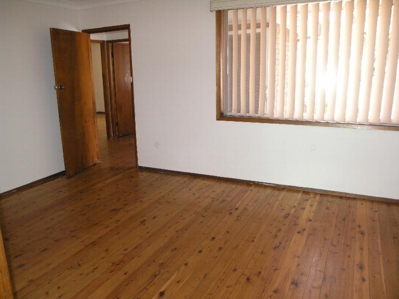 3 Lamson Place, Greenacre NSW 2190