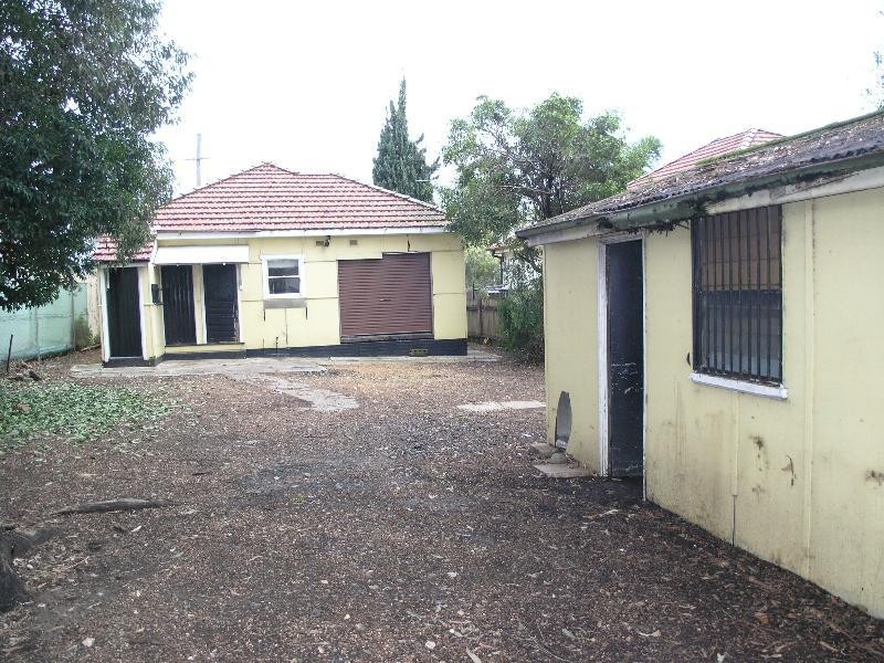 271 Hume Highway, Greenacre NSW 2190