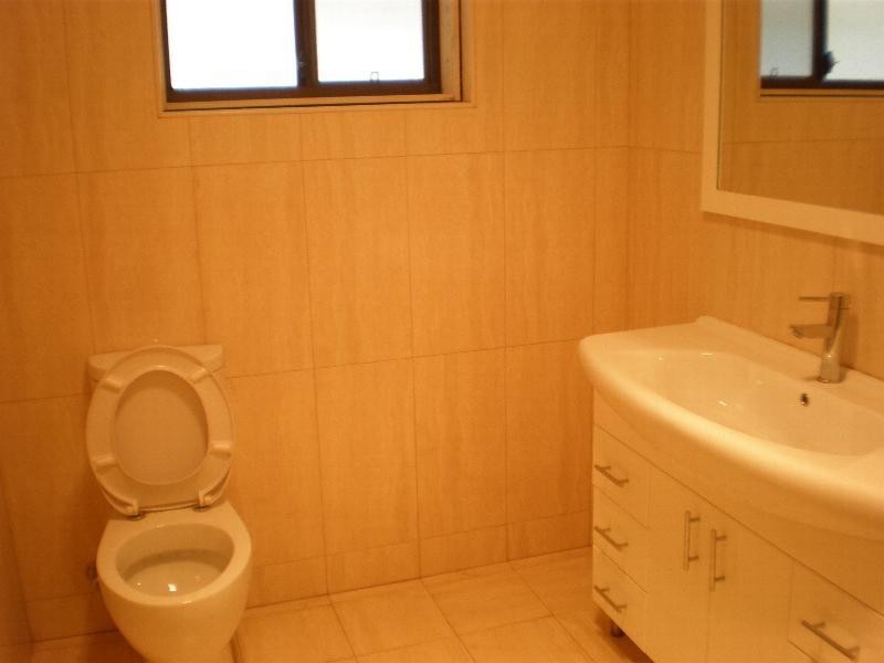 1 Nockolds Avenue, Punchbowl NSW 2460