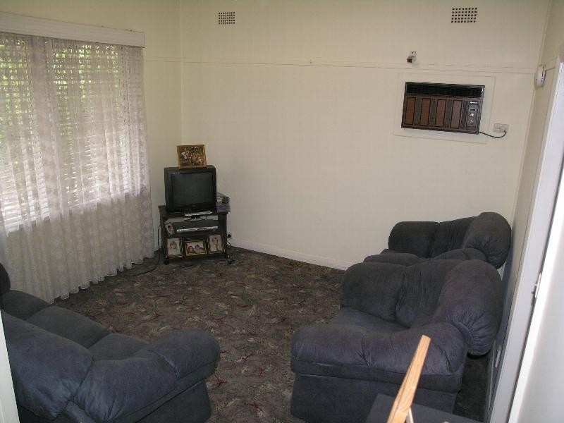 168 Juno Parade, Greenacre NSW 2190