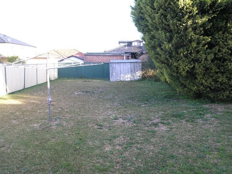 23 Russell Street, Greenacre NSW 2190