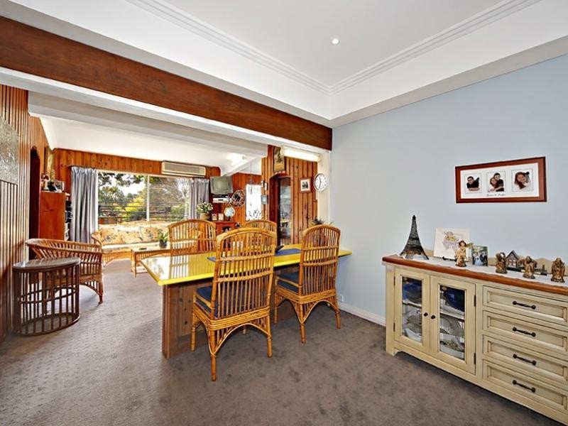 207 Juno Parade, Greenacre NSW 2190