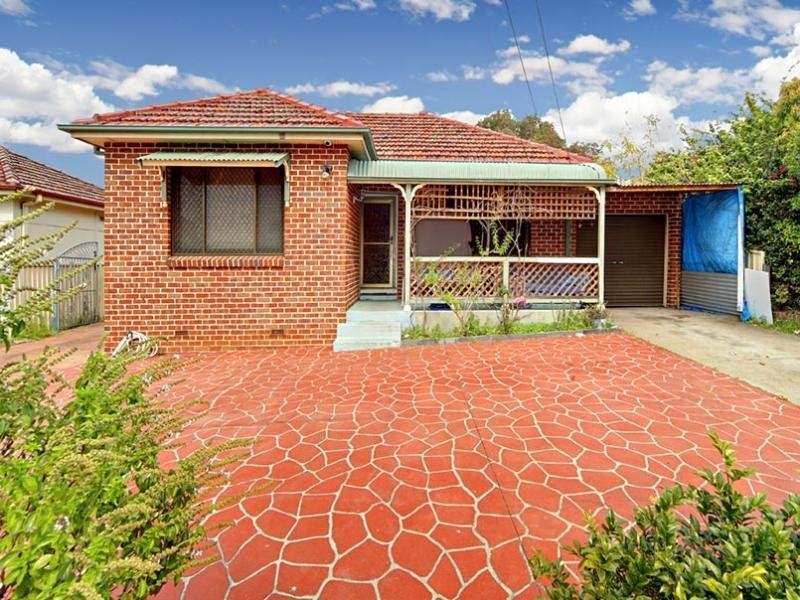 166 Juno Parade, Greenacre NSW 2190