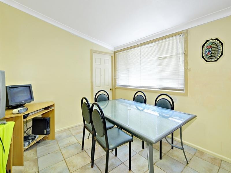 166 Juno Parade, Greenacre NSW 2190