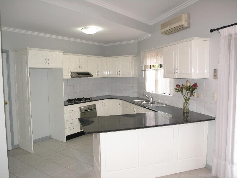 4/93 Northcote Road, Greenacre NSW 2190