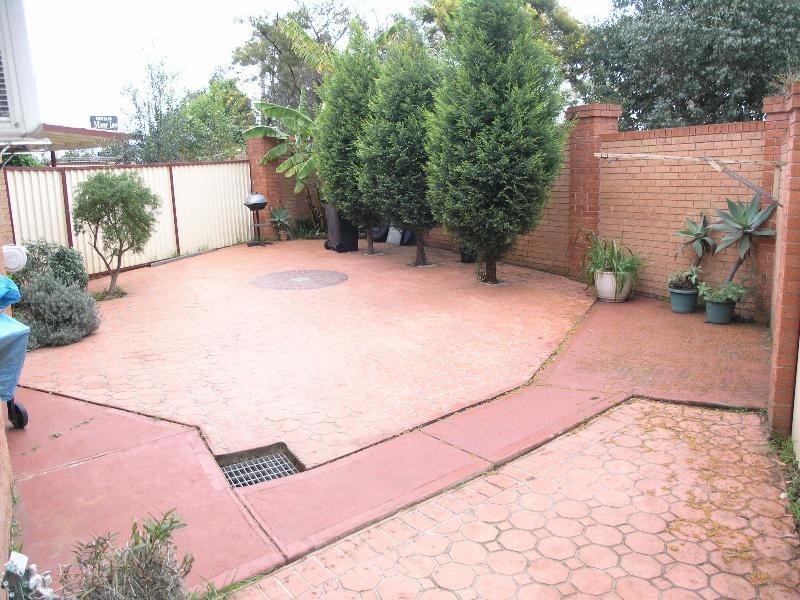 4/93 Northcote Road, Greenacre NSW 2190