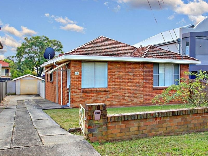 49 Lauma Avenue, Greenacre NSW 2190
