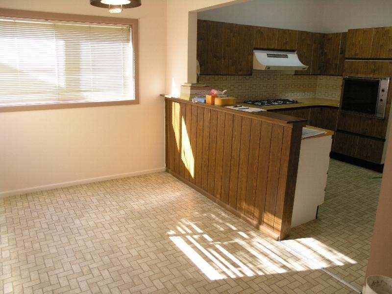 132 Hillcrest Ave, Greenacre NSW 2190