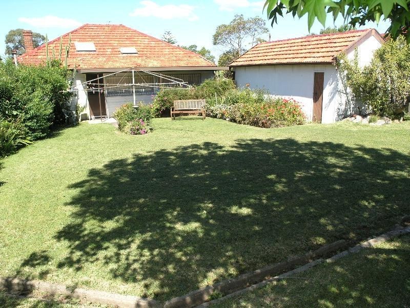 43 Hebe Street, Greenacre NSW 2190