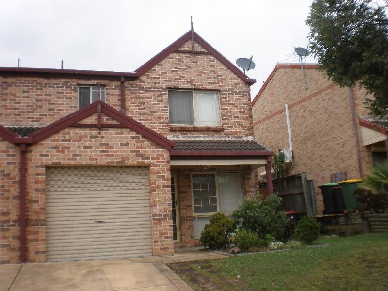 7 Melaleuca Grove, Greenacre NSW 2190