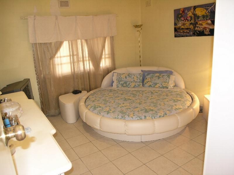 11 Cardigan Road, Greenacre NSW 2190