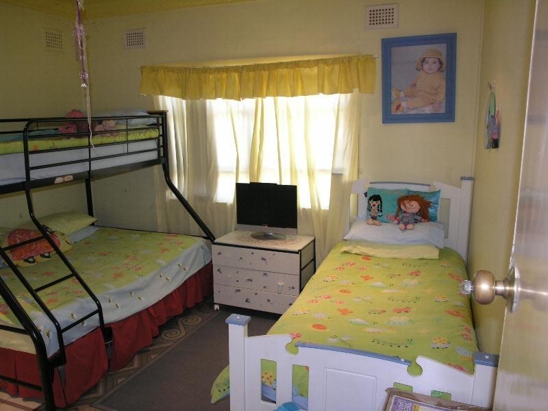 11 Cardigan Road, Greenacre NSW 2190