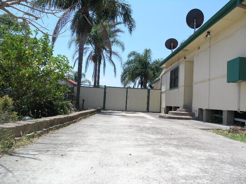 11 Cardigan Road, Greenacre NSW 2190