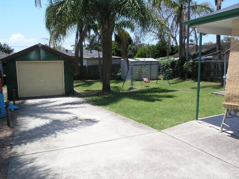 11 Cardigan Road, Greenacre NSW 2190