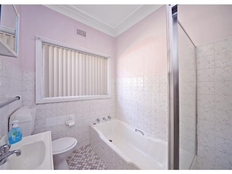 15 Chiswick Road, Greenacre NSW 2190