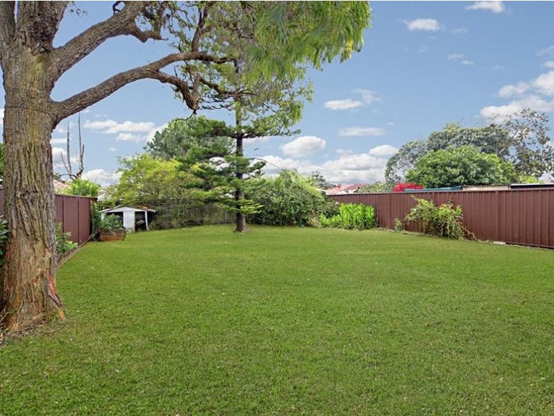 16 Shannon Street, Greenacre NSW 2190