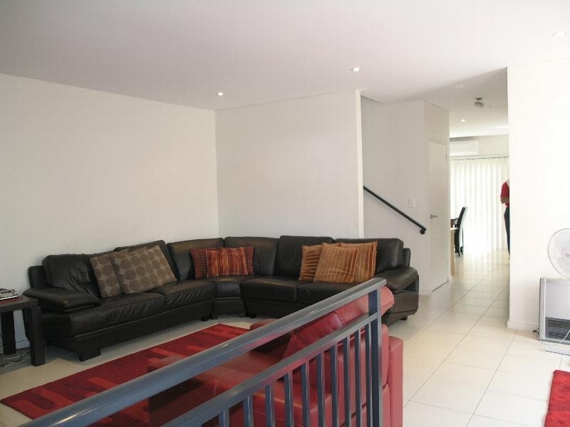 2/49-51 Old Kent Road, Greenacre NSW 2190