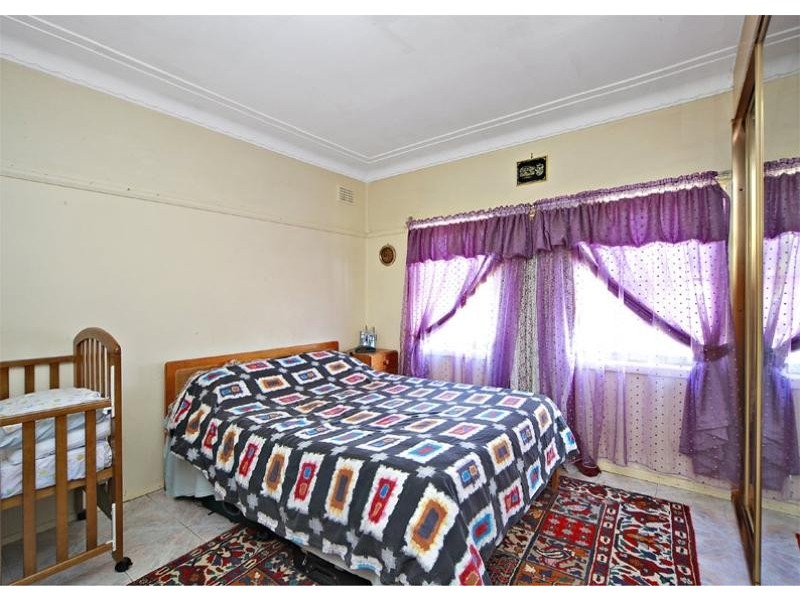 19 Shellcote Road, Greenacre NSW 2190