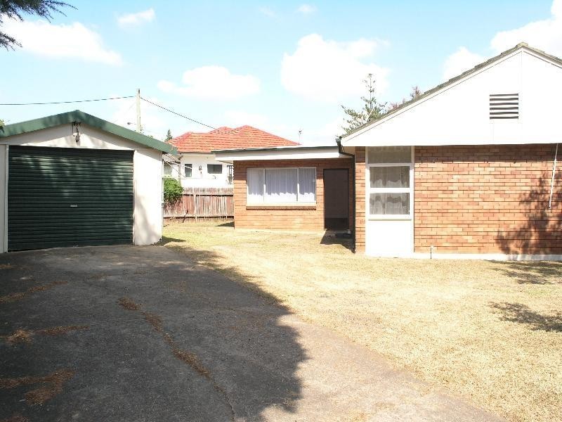 293 Waterloo Road, Greenacre NSW 2190