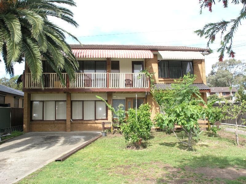 14 Altona Place, Greenacre NSW 2190