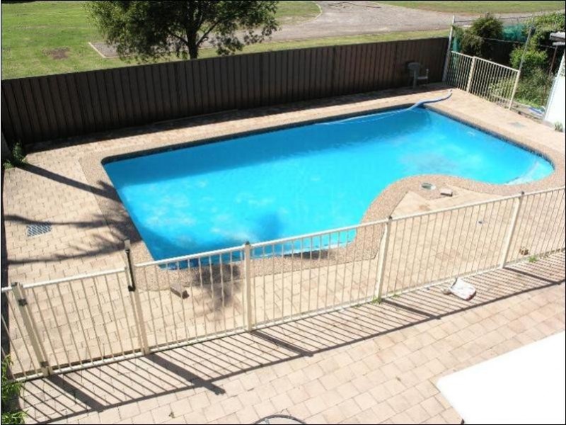 14 Altona Place, Greenacre NSW 2190