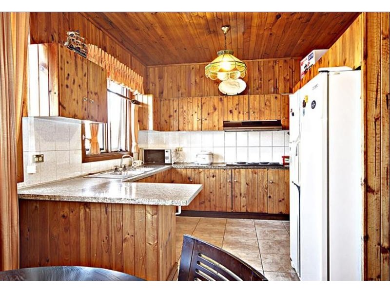 8 Welch Avenue, Greenacre NSW 2190