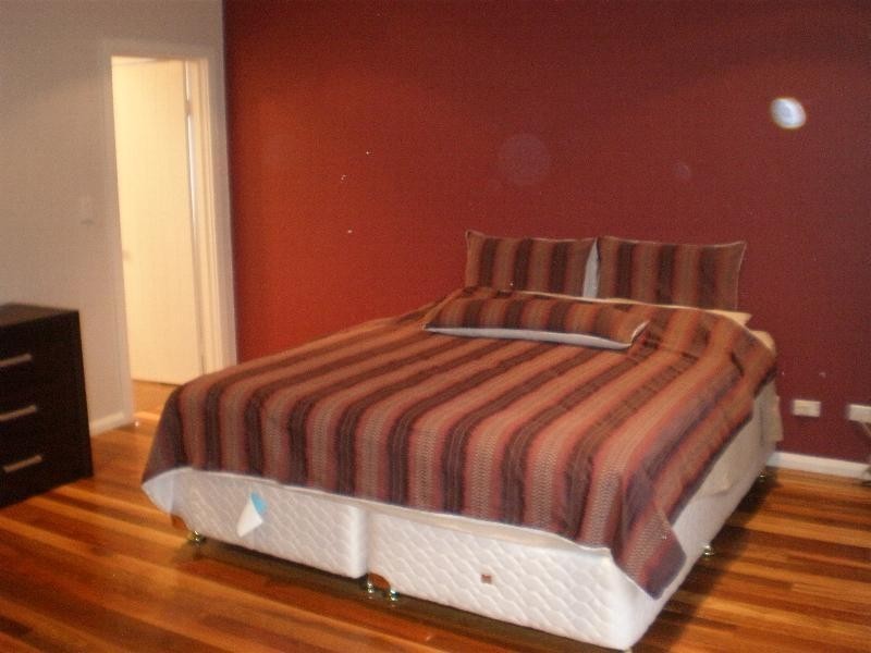 2/20 Banksia Road, Greenacre NSW 2190