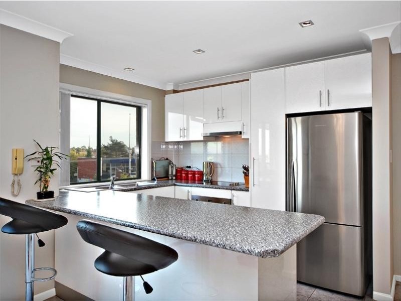 9/61 Tennyson Road, Greenacre NSW 2190