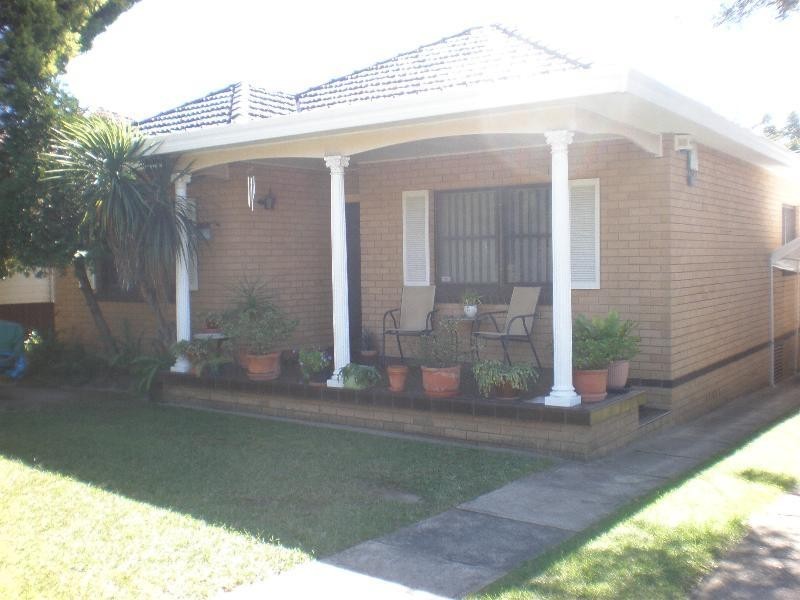53 Cardigan Road, Greenacre NSW 2190