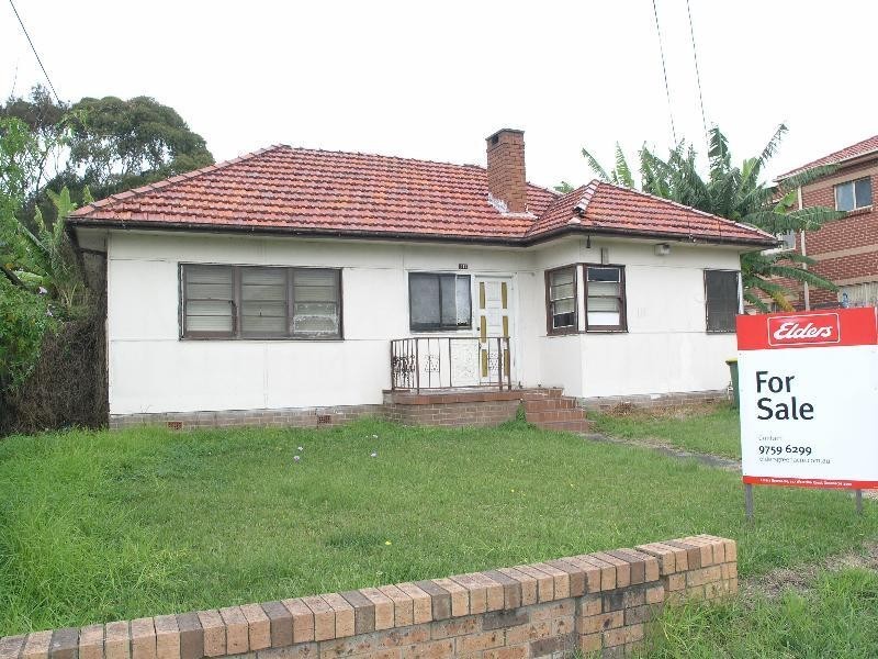 111 Rawson Road, Greenacre NSW 2190