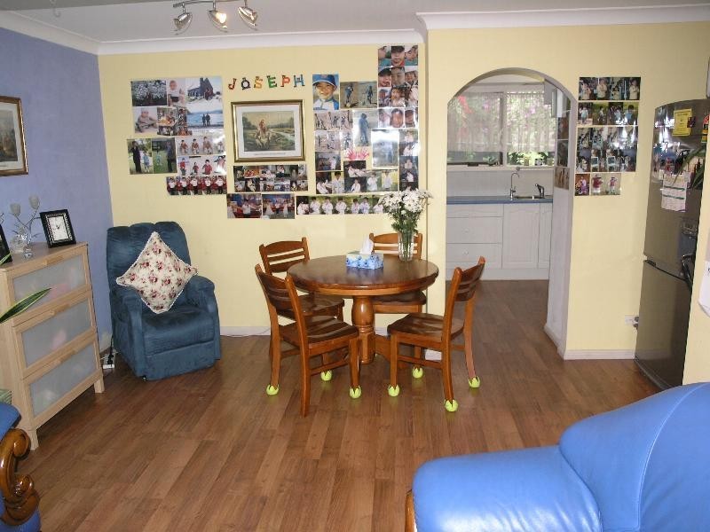 1/8 a Chiswick Road, Greenacre NSW 2190