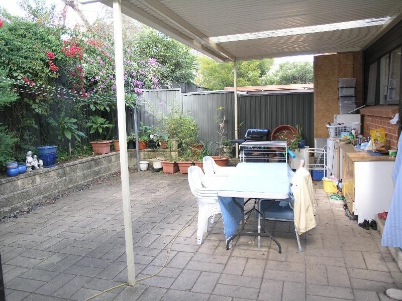 1/8 a Chiswick Road, Greenacre NSW 2190