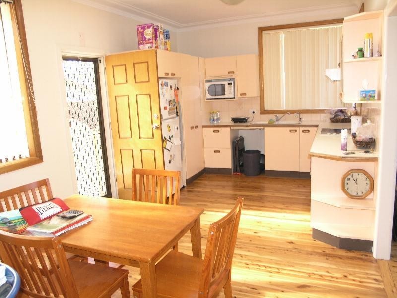 6 Solomon Court, Greenacre NSW 2190