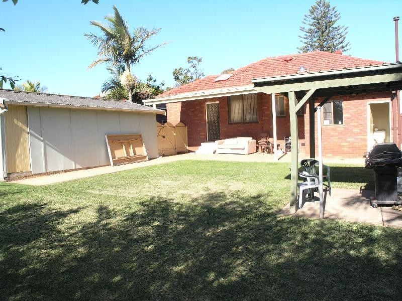 6 Solomon Court, Greenacre NSW 2190